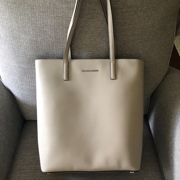 Michael Kors Haley Tote - Picture 1 of 4